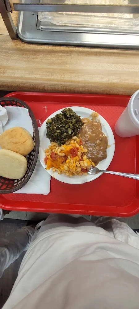 Cube Steak and Gravy Ziti Greens